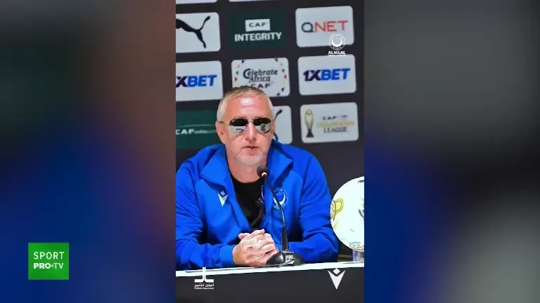 Reghecampf, apariție a la Tom Cruise la conferință